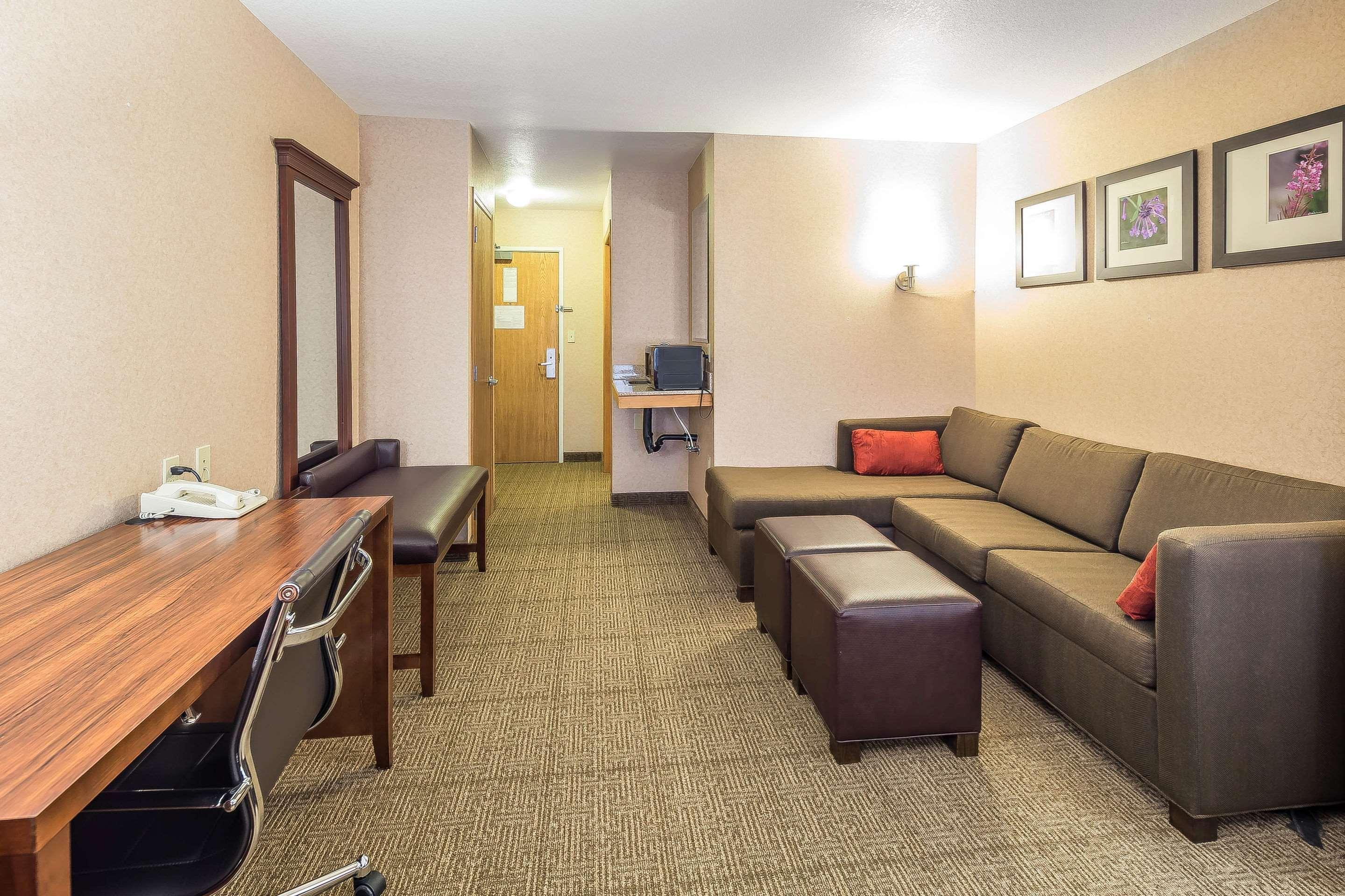 Comfort Suites Anchorage International Airport Exterior foto
