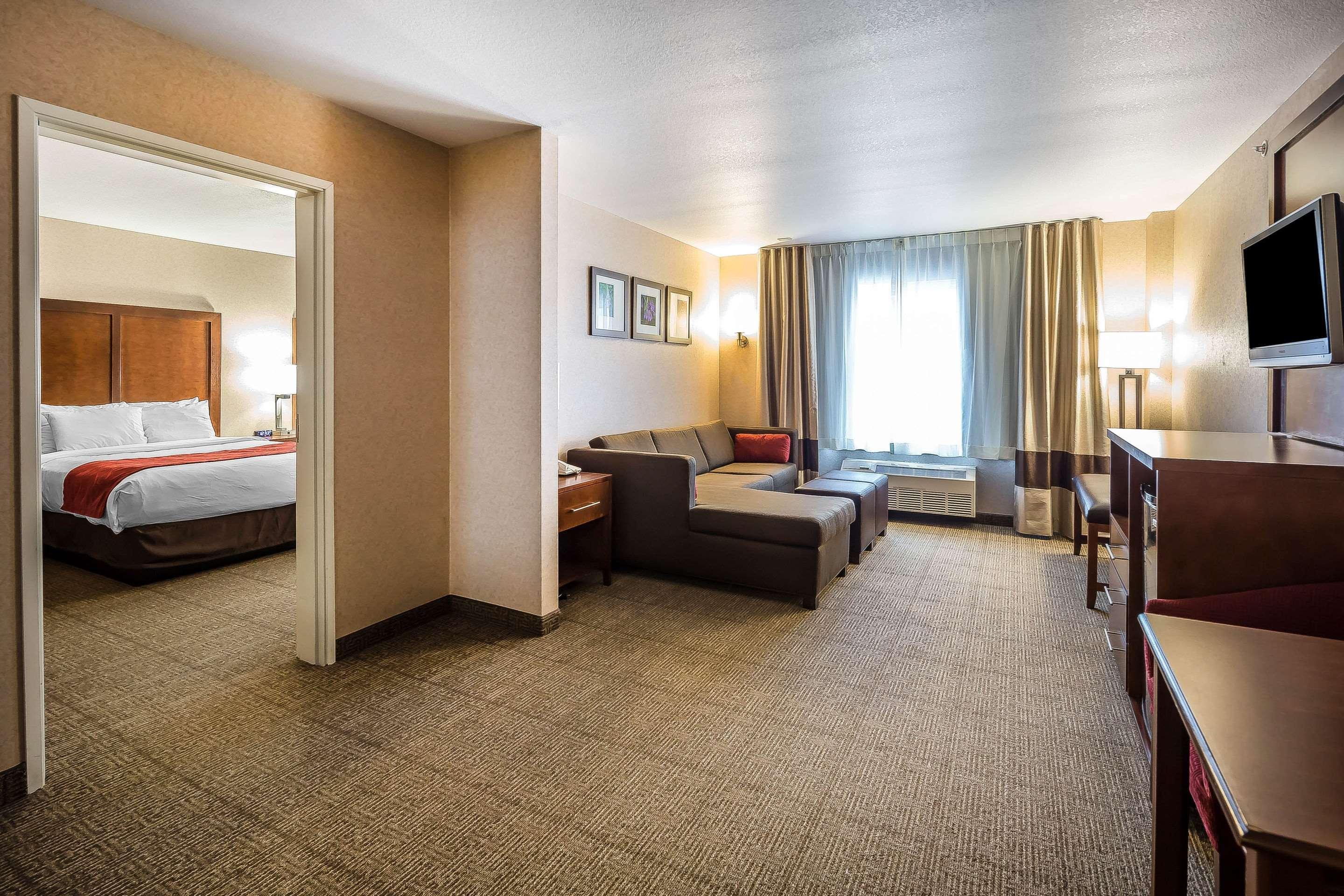 Comfort Suites Anchorage International Airport Exterior foto
